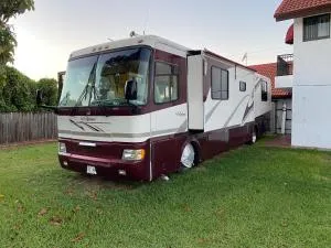 Remodeled and Comfortable RV - FREE PARKING - Cutler