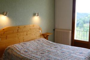 Hotels Hotel Des Rochers : Chambre Double Standard