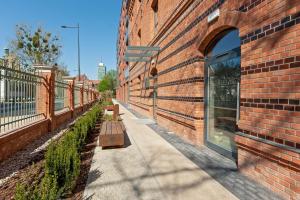 Bastion Wałowa City Center & Parking by Downtown Apartments