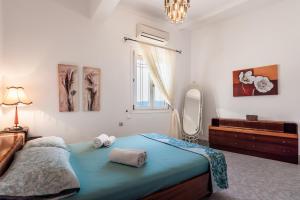 Melisses Sea View House