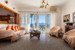 Melisses Sea View House