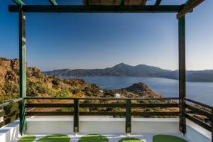 Melisses Sea View House & Studio Milos Greece