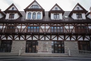 Optima Collection Bergshloss Rivne