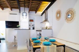 FLORIT FLATS - Cabanyal 3 Bedroom WIFI AC Terrace Beach Penthouse