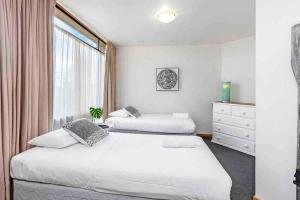 Oceanscape ~ OCEAN VIEWS Uninterrupted