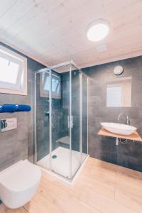 Zatoka Slonca - Domki z basenem, WiFi i parking w cenie!