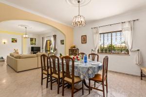 Villa Barreto by Villa Plus