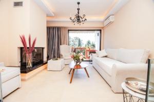 Ninos Luxury Apartment