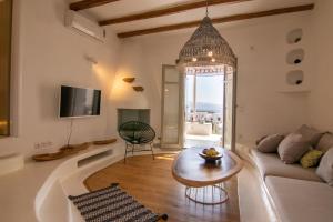 Villa Diorite by Rocks Estates Paros Greece