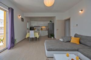 Apartment with big and free private parking