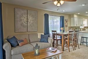 Branson Condo on Golf Course with Pool Access!