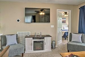 Branson Condo on Golf Course with Pool Access!