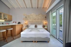 Paxos Luxury Living Junior Suites