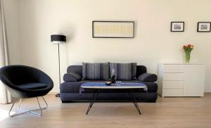 Apartment Punta Premantura E with garden