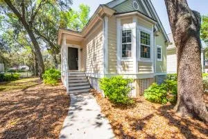 Links 12B - Grasslawn Beach