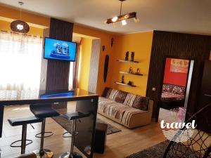 Yvo Lioness & Mamaia Nord