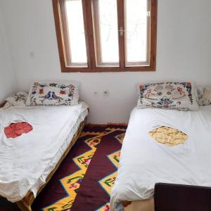 Three-Bedroom House room in Vidik