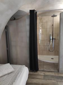 B&B / Chambres d'hotes PARFUMU DI MACHJA : Chambre Quadruple avec Salle de Bains Privative Séparée