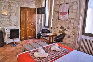 Hotels Hotel La Muette : Grande Chambre Double 