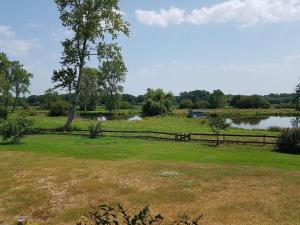 Gite 4kms plage grand domaine privé lacs natura 2000