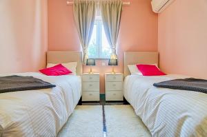 Family-Villa Captains House, beheizter Pool und riesiger Garten 