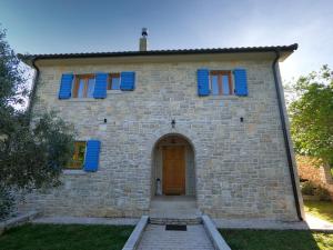 Stone House Iva
