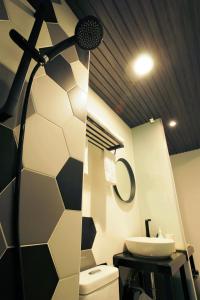 Phòng có giường cỡ King nhìn ra cảnh núi non (King Room with Mountain View)