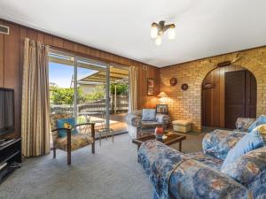 Raymond Coastal Cottage