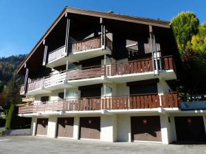 Appartements Appartement La Clusaz, 2 pieces, 6 personnes - FR-1-304-111 : Appartement (6 Adultes)