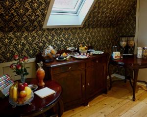 Old Roses Guesthouse