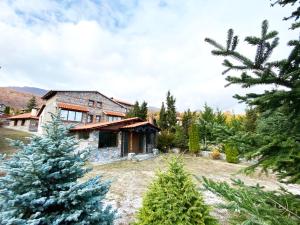 Countryside Mansion Kaimaktsalan Greece