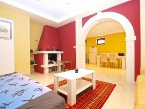 Apartments Puntizela 727