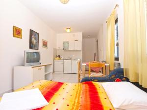 Apartments Puntizela 727