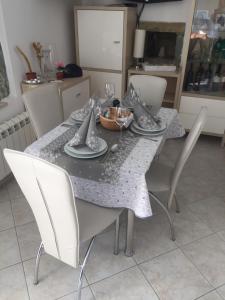 Apartments Padna Goja 