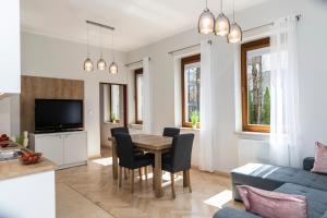 udanypobyt Apartament z Basenem