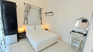 Koukounari 2 Rooms Agistri Greece