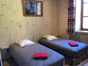 Hotels Hotel, Le Refuge Napoleon : Chambre Double avec Salle de Bains Commune