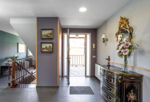 LE LLAR casa con 2 PISCINAS 1 CLIMATIZADA INTERIOR muy cerca de Santiago de Compostela