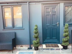 Stunning Stylish & Spacious Ground Floor Apartment, Kidderminster - Wolverley