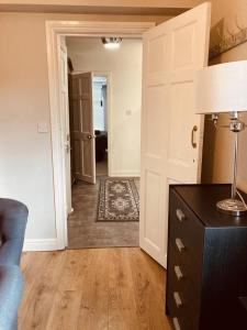 Stunning Stylish & Spacious Ground Floor Apartment, Kidderminster