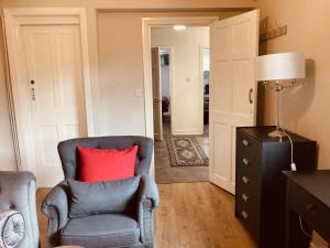 Stunning Stylish & Spacious Ground Floor Apartment, Kidderminster