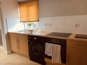 Stunning Stylish & Spacious Ground Floor Apartment, Kidderminster