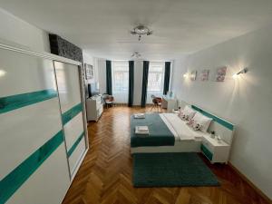 36 Central Residence