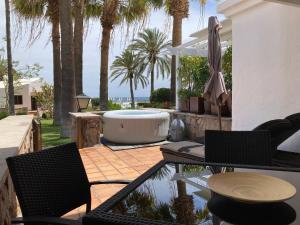 Apartment with Terrace room in Flatguest Playa del Cura +Beach +Terrace +Garden