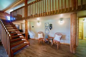 Queen Room with Sea View room in Flat Fish Lodge B&B and Event Center