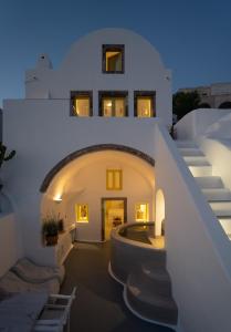 Valsamo Suites Santorini Greece