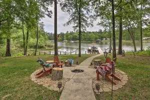 Lakefront Sparta Home Fire Pit, Dock and Kayak - ميلدغفيل