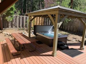 Apple Tree Bear House