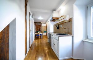 On the Rock Apartments 