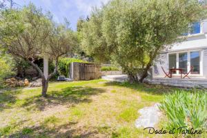 Maisons de vacances Gorgeous 3 bedroom house with AC and garden - Dodo et Tartine : photos des chambres